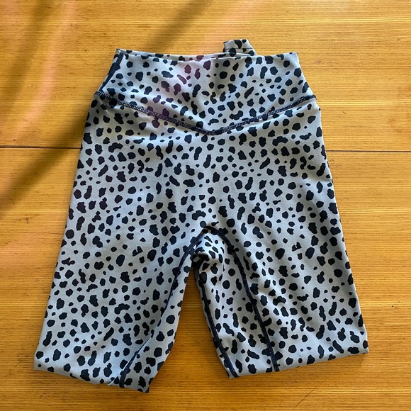 Balance Athletica Ascend Pant SnowLeopard Midnight - Picture 3 of 5